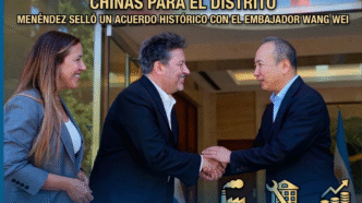 Gustavo Menéndez y Roxana Monzón junto al Embajador de China Wang Wei acordando millonarias inversiones y obras para Merlo.