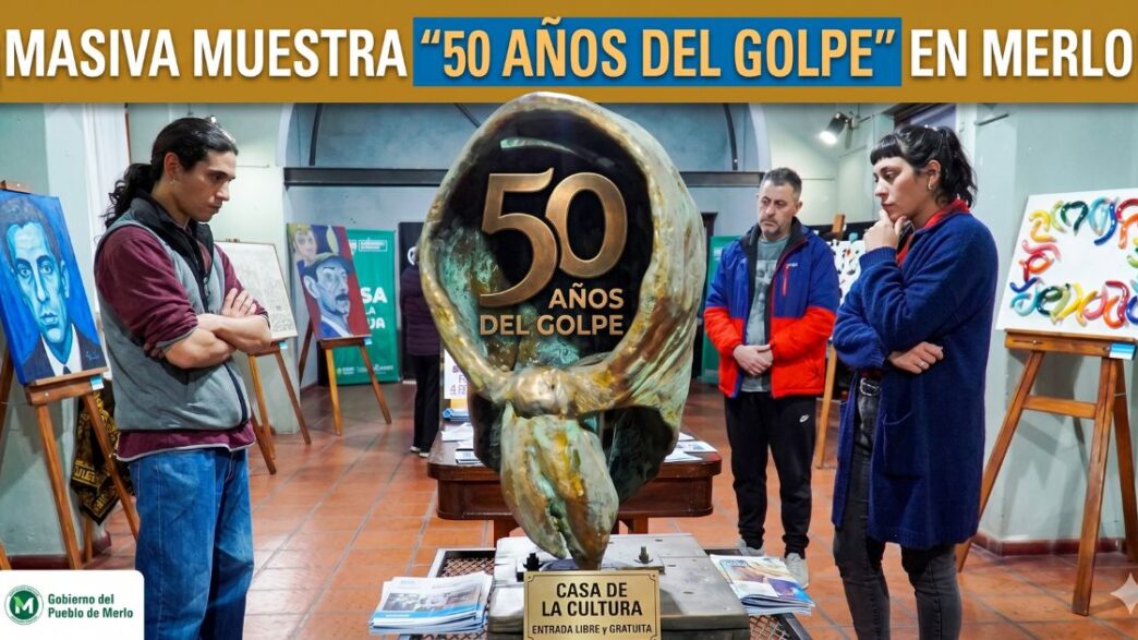 Vecinos en la exitosa muestra de arte por los 50 años del Golpe en la Casa de la Cultura de Merlo.