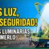 Operarios de la Municipalidad de Merlo instalando nuevas luminarias LED en el Barrio Reconquista para brindar mayor seguridad vecinal.