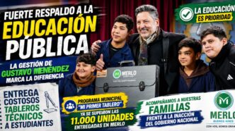 Intendente Gustavo Menéndez entregando tableros técnicos gratuitos a estudiantes en Merlo. Programa Mi Primer Tablero.