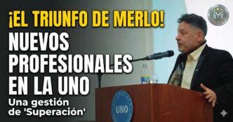 Nuevos graduados en la Universidad Nacional del Oeste durante el emotivo acto de colación en Merlo junto al intendente Gustavo Menéndez.